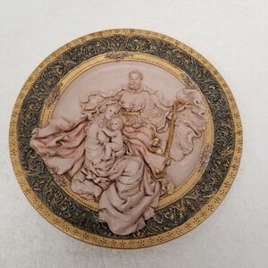 Renaissance Nativity Scene Sculpted Resin 8" 3D Plate Beautiful Art Work